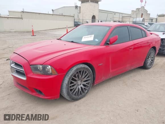 ✅ 2014 Dodge Charger RT • VIN: 2C3CDXCTXEH199291 • Lot: 41591362. Listed on IAAI with 113,452 mi. Free auction sales archive from the USA and detailed vehicle history report at DreamBid. Image 2.