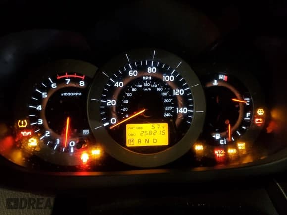 ✅ 2008 Toyota RAV4 Sport • VIN: JTMBK32V385041377 • Lot: 82623335. Listed on Copart with 258,215 mi. Free auction sales archive from the USA and detailed vehicle history report at DreamBid. Image 9.