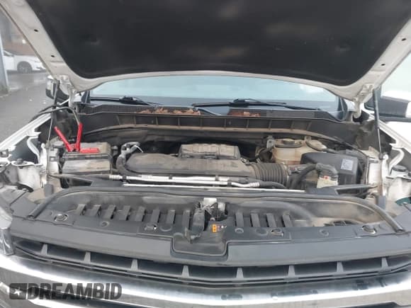 ✅ 2019 Chevrolet Silverado 1500 LT • VIN: 1GCPWCEK5KZ323905 • Lot: 43688496. Wystawiony na IAAI z przebiegiem 152 180 mil. Bezpłatny archiwum sprzedaży aukcyjnych z USA i szczegółowy raport historii pojazdu na DreamBid. Zdjęcie 10.