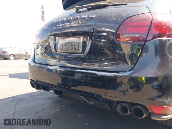 ✅ 2013 Porsche Cayenne GTS • VIN: WP1AD2A2XDLA75120 • Lot: 43077041. Wystawiony na IAAI z przebiegiem 100 519 mil. Bezpłatny archiwum sprzedaży aukcyjnych z USA i szczegółowy raport historii pojazdu na DreamBid. Zdjęcie 6.