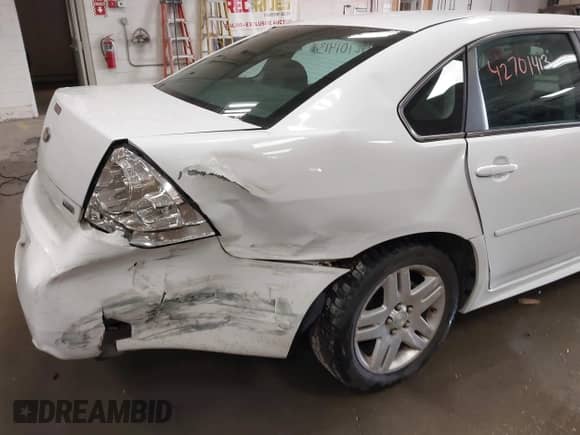 2012 Chevrolet Impala LT Fleet with VIN 2G1WG5E34C1215422, listed as a IAAI auction lot 42701413 with 159,291 mi miles and . Bid and sale history available at DreamBid. Image 6.