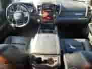 2020 Ram 1500 Rebel z VIN 1C6SRFLM9LN359457, wystawiony jako Copart lot #52703575 z przebiegiem 29 454 mil mil oraz Czysty tytuł • Clean title. Historia ofert i sprzedaży dostępna na DreamBid. Obrazek 8.