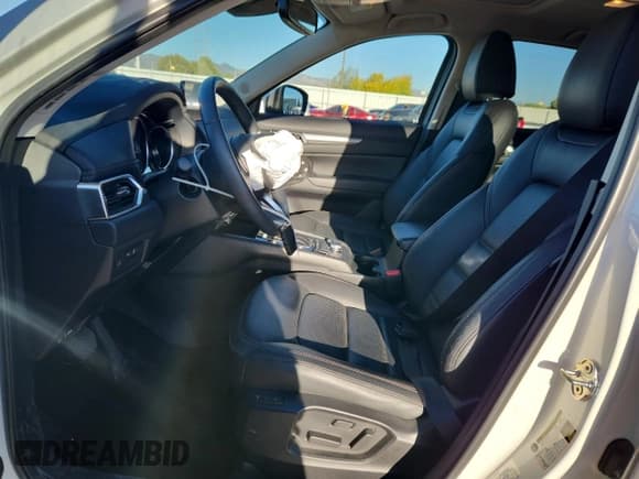 ✅ 2023 Mazda CX-5 S Preferred • VIN: JM3KFBCM4P0193319 • Лот: 84765335. Опубликован ранее на Copart с пробегом 8 973 миль. Бесплатный доступ к архиву аукционных продаж из США и подробный отчёт об истории автомобиля на DreamBid. Изображение 7.