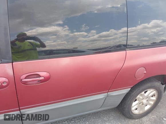 ✅ 1997 Dodge Caravan LE • VIN: 1B4GP54L6VB321643 • Lot: 42750235. Listed on IAAI with 171,751 mi. Free auction sales archive from the USA and detailed vehicle history report at DreamBid. Image 6.