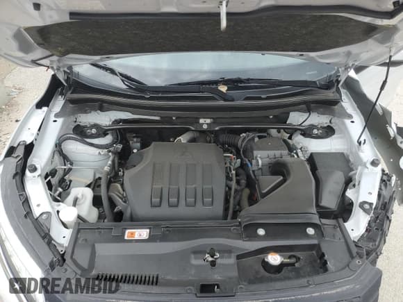 ✅ 2022 Mitsubishi Eclipse Cross ES • VIN: JA4ASUAA4NZ055724 • Lot: 63081295. Listed on Copart with 89,572 mi. Free auction sales archive from the USA and detailed vehicle history report at DreamBid. Image 12.