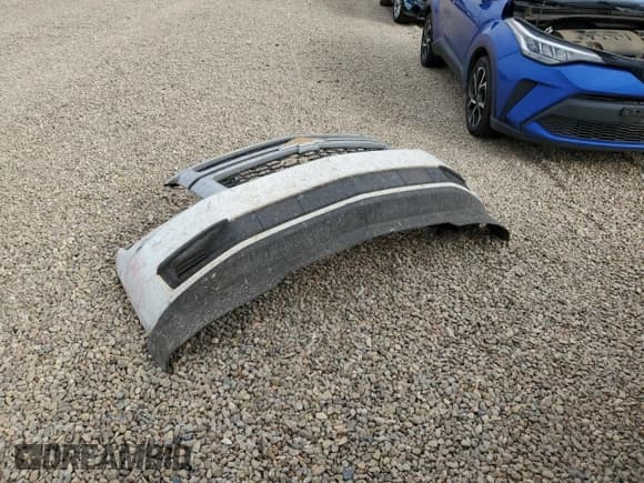 ✅ 2020 Chevrolet Suburban LT • VIN: 1GNSCHKC5LR119885 • Lot: 82712425. Listed on Copart with 220,324 mi. Free auction sales archive from the USA and detailed vehicle history report at DreamBid. Image 13.