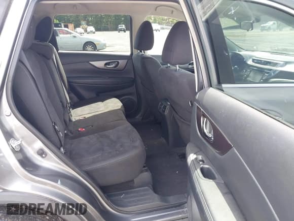 ✅ 2015 Nissan Rogue S • VIN: KNMAT2MTXFP592521 • Лот: 42721786. Опубликован ранее на IAAI с пробегом 136 494 миль. Бесплатный доступ к архиву аукционных продаж из США и подробный отчёт об истории автомобиля на DreamBid. Изображение 8.