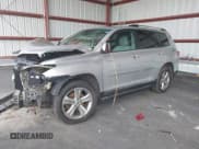 ✅ 2012 Toyota Highlander Limited • VIN: 5TDDK3EH2CS172849 • Lot: 42732261. Listed on IAAI with 15,830 mi. Free auction sales archive from the USA and detailed vehicle history report at DreamBid. Image 16.