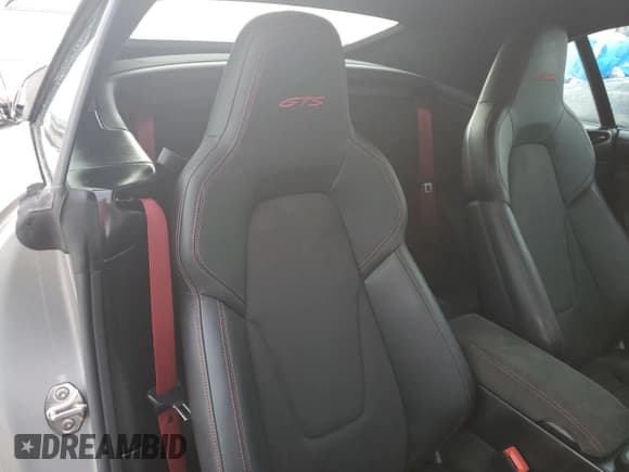 ✅ 2022 Porsche 911 Carrera S • VIN: WP0CB2A95NS245419 • Lot: 74855374. Wystawiony na Copart z przebiegiem 8 649 mil. Bezpłatny archiwum sprzedaży aukcyjnych z USA i szczegółowy raport historii pojazdu na DreamBid. Zdjęcie 10.