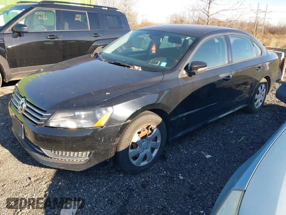 ✅ 2015 Volkswagen Passat S • VIN: 1VWAT7A30FC074701 • Lot: 43822583. Listed on IAAI with 101,535 mi. Free auction sales archive from the USA and detailed vehicle history report at DreamBid. Image 2.