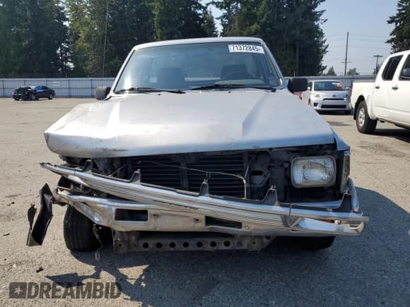 ✅ 1988 Toyota Pickup • VIN: JT4RN50R2J0361753 • Лот: 71372845. Опубликован ранее на Copart с пробегом 158 008 миль. Бесплатный доступ к архиву аукционных продаж из США и подробный отчёт об истории автомобиля на DreamBid. Изображение 5.