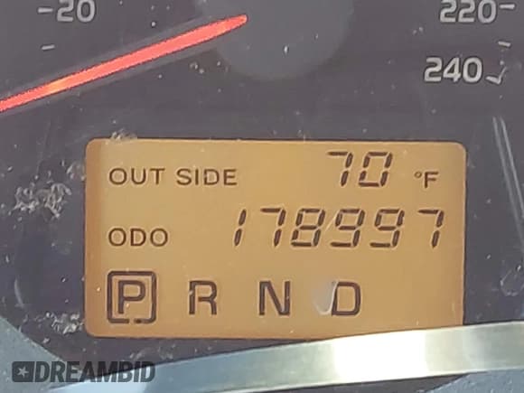 ✅ 2008 Toyota RAV4 Sport • VIN: JTMBK32V186035992 • Lot: 43409385. Listed on IAAI with 178,997 mi. Free auction sales archive from the USA and detailed vehicle history report at DreamBid. Image 16.