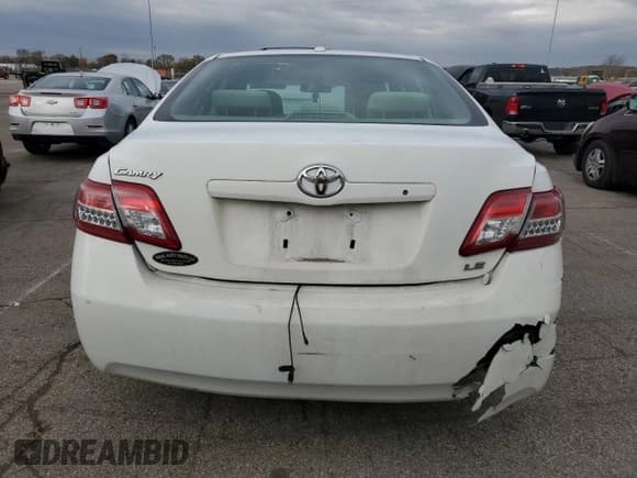 ✅ 2011 Toyota Camry LE • VIN: 4T4BF3EK7BR090988 • Лот: 93060565. Опубликован ранее на Copart с пробегом 265 767 миль. Бесплатный доступ к архиву аукционных продаж из США и подробный отчёт об истории автомобиля на DreamBid. Изображение 6.