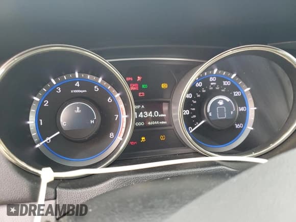 ✅ 2013 Hyundai Sonata Limited • VIN: 5NPEC4AC3DH536916 • Лот: 74493864. Опубликован ранее на Copart с пробегом 46 044 миль. Бесплатный доступ к архиву аукционных продаж из США и подробный отчёт об истории автомобиля на DreamBid. Изображение 9.