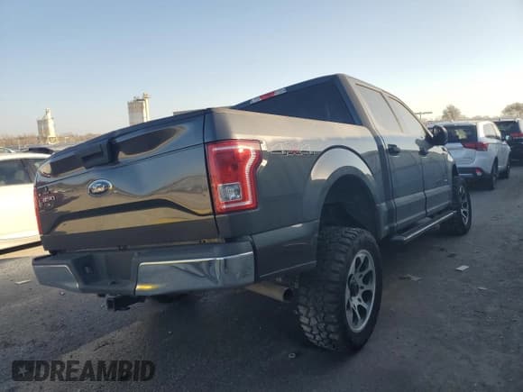 ✅ 2016 Ford F-150 XLT • VIN: 1FTEW1EG0GFB55798 • Лот: 92957465. Опубликован ранее на Copart с пробегом 121 159 миль. Бесплатный доступ к архиву аукционных продаж из США и подробный отчёт об истории автомобиля на DreamBid. Изображение 3.