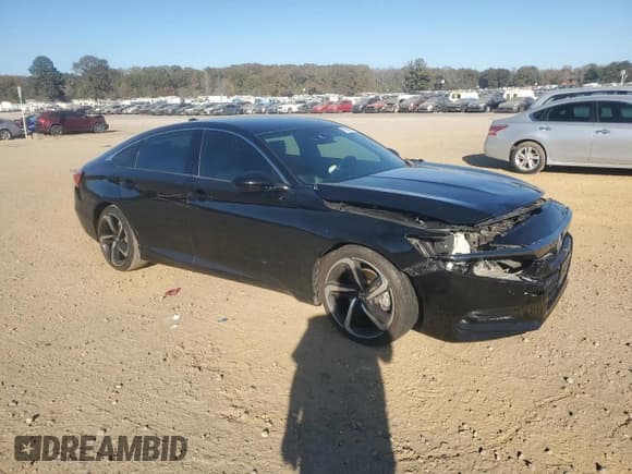 ✅ 2018 Honda Accord Sport • VIN: 1HGCV1F35JA181597 • Lot: 91858365. Wystawiony na Copart z przebiegiem 53 346 mil. Bezpłatny archiwum sprzedaży aukcyjnych z USA i szczegółowy raport historii pojazdu na DreamBid. Zdjęcie 4.