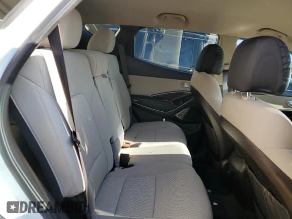 ✅ 2017 Hyundai Santa Fe 2.4L • VIN: 5NMZUDLB4HH047351 • Лот: 73545152. Опубликован ранее на Copart с пробегом 44 673 миль. Бесплатный доступ к архиву аукционных продаж из США и подробный отчёт об истории автомобиля на DreamBid. Изображение 11.