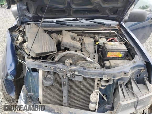 ✅ 2004 Chevrolet Colorado 1SB LS Z85 • VIN: 1GCDT136648204145 • Лот: 62336285. Опубликован ранее на Copart с пробегом 159 379 миль. Бесплатный доступ к архиву аукционных продаж из США и подробный отчёт об истории автомобиля на DreamBid. Изображение 11.