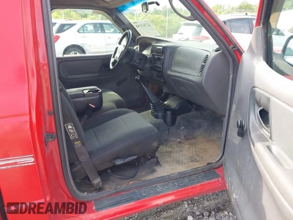 ✅ 2003 Ford Ranger Edge Plus • VIN: 1FTYR11U33TA36042 • Lot: 42763188. Wystawiony na IAAI z przebiegiem Nie podano. Bezpłatny archiwum sprzedaży aukcyjnych z USA i szczegółowy raport historii pojazdu na DreamBid. Zdjęcie 5.