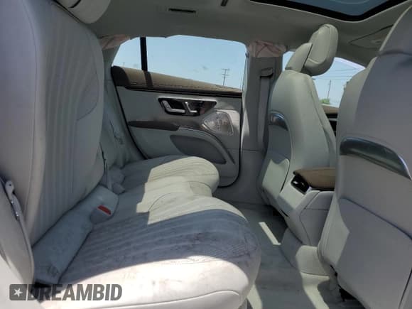 ✅ 2024 Mercedes-Benz EQS 450+ • VIN: W1KCG2DB6RA047109 • Lot: 61429195. Listed on Copart with 969 mi. Free auction sales archive from the USA and detailed vehicle history report at DreamBid. Image 10.