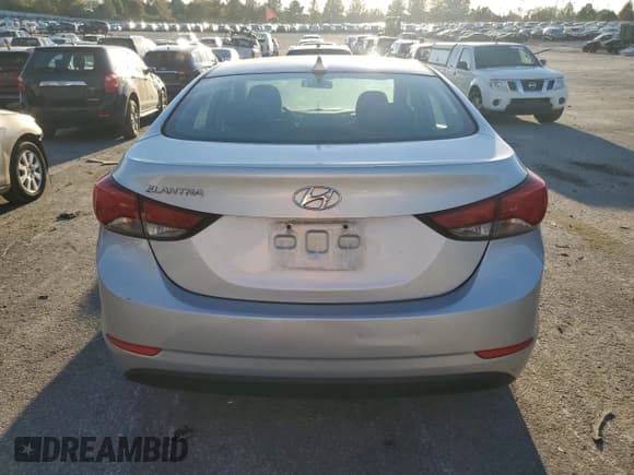 ✅ 2014 Hyundai Elantra SE • VIN: 5NPDH4AE2EH515345 • Lot: 90667585. Listed on Copart with 191,377 mi. Free auction sales archive from the USA and detailed vehicle history report at DreamBid. Image 6.