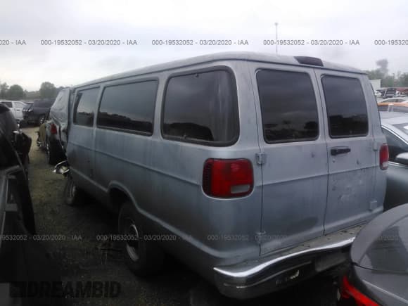 ✅ 2002 Dodge Passenger • VIN: 2B5WB35Y52K108659 • Lot: 19532052. Listed on IAAI with Not provided. Free auction sales archive from the USA and detailed vehicle history report at DreamBid. Image 3.