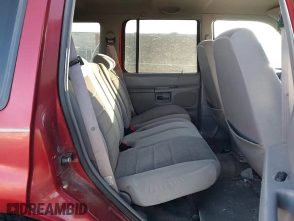 ✅ 2001 Ford Explorer XLT • VIN: 1FMZU73E61ZA81168 • Lot: 41454639. Listed on IAAI with 214,828 mi. Free auction sales archive from the USA and detailed vehicle history report at DreamBid. Image 8.