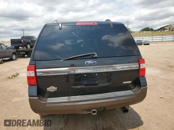 ✅ 2015 Ford Expedition XLT • VIN: 1FMJU1JT7FEF33574 • Lot: 66217115. Wystawiony na Copart z przebiegiem 167 346 mil. Bezpłatny archiwum sprzedaży aukcyjnych z USA i szczegółowy raport historii pojazdu na DreamBid. Zdjęcie 6.