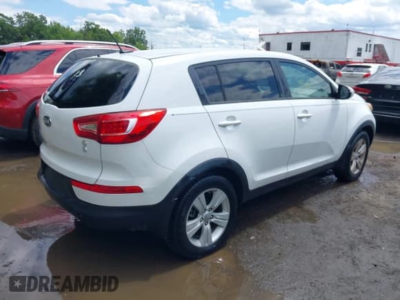 ✅ 2012 Kia Sportage LX • VIN: KNDPB3A20C7309554 • Лот: 42314617. Опубликован ранее на IAAI с пробегом 228 475 миль. Бесплатный доступ к архиву аукционных продаж из США и подробный отчёт об истории автомобиля на DreamBid. Изображение 4.