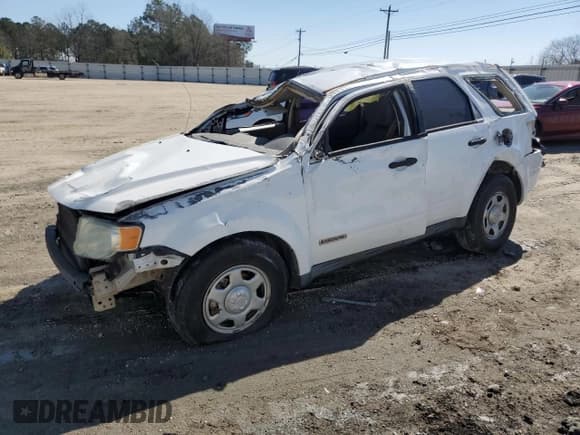 ✅ 2008 Ford Escape XLS • VIN: 1FMCU02Z18KD51394 • Lot: 48707205. Listed on Copart with 271,285 mi. Free auction sales archive from the USA and detailed vehicle history report at DreamBid. Image 1.