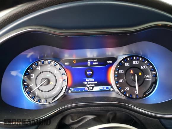 ✅ 2016 Chrysler 200 S • VIN: 1C3CCCDG4GN126165 • Лот: 92109605. Опубликован ранее на Copart с пробегом 85 791 миль. Бесплатный доступ к архиву аукционных продаж из США и подробный отчёт об истории автомобиля на DreamBid. Изображение 9.