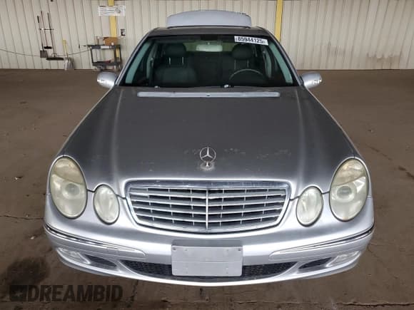 ✅ 2003 Mercedes-Benz E 320 • VIN: WDBUF65J43A142417 • Lot: 85944125. Wystawiony na Copart z przebiegiem Nie podano. Bezpłatny archiwum sprzedaży aukcyjnych z USA i szczegółowy raport historii pojazdu na DreamBid. Zdjęcie 5.