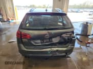 ✅ 2016 Volkswagen Golf TSI S • VIN: 3VWC17AU1GM506977 • Lot: 84069105. Wystawiony na Copart z przebiegiem 94 925 mil. Bezpłatny archiwum sprzedaży aukcyjnych z USA i szczegółowy raport historii pojazdu na DreamBid. Zdjęcie 6.