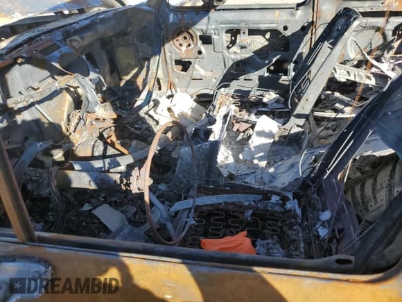 ✅ 1984 Ford Bronco Custom • VIN: 1FMDU15F9ELA55864 • Lot: 92121875. Listed on Copart with Not provided. Free auction sales archive from the USA and detailed vehicle history report at DreamBid. Image 7.