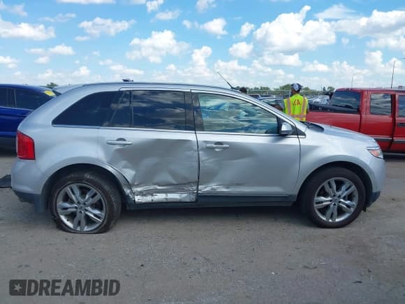 ✅ 2014 Ford Edge Limited • VIN: 2FMDK3KC3EBA62160 • Lot: 43250607. Listed on IAAI with 178,655 mi. Free auction sales archive from the USA and detailed vehicle history report at DreamBid. Image 13.