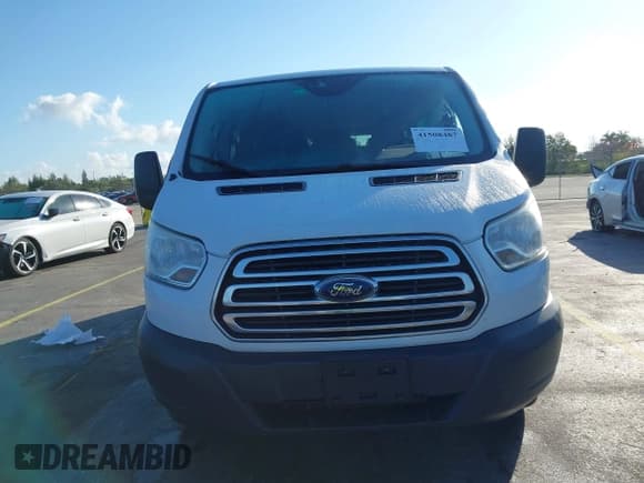 ✅ 2017 Ford Transit XL • VIN: 1FBZX2YM9HKB04870 • Lot: 41508487. Wystawiony na IAAI z przebiegiem 105 714 mil. Bezpłatny archiwum sprzedaży aukcyjnych z USA i szczegółowy raport historii pojazdu na DreamBid. Zdjęcie 12.