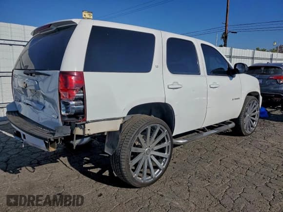 ✅ 2009 Chevrolet Tahoe Commercial • VIN: 1GNFK13069R208387 • Lot: 94822805. Listed on Copart with 175,442 mi. Free auction sales archive from the USA and detailed vehicle history report at DreamBid. Image 3.