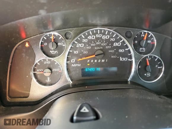 ✅ 2020 Chevrolet Express Cargo • VIN: 1GCWGAFP2L1225311 • Lot: 67406355. Wystawiony na Copart z przebiegiem 87 493 mil. Bezpłatny archiwum sprzedaży aukcyjnych z USA i szczegółowy raport historii pojazdu na DreamBid. Zdjęcie 9.