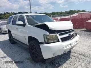 ✅ 2010 Chevrolet Tahoe LT • VIN: 1GNUKBE04AR124728 • Lot: 43237181. Wystawiony na IAAI z przebiegiem 148 937 mil. Bezpłatny archiwum sprzedaży aukcyjnych z USA i szczegółowy raport historii pojazdu na DreamBid. Zdjęcie 1.