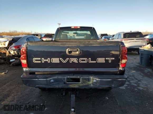 ✅ 2006 Chevrolet Silverado 1500 Work Truck • VIN: 3GCEK14X76G148907 • Lot: 81577854. Wystawiony na Copart z przebiegiem 190 881 mil mil. Skorzystaj z bezpłatnego archiwum sprzedaży aukcyjnych z USA i zobacz szczegółowy raport historii pojazdu na DreamBid. Zdjęcie 6.