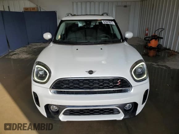 ✅ 2024 MINI Countryman Cooper S • VIN: WMZ83BR05R3R81446 • Lot: 78753164. Listed on Copart with 25,408 mi. Free auction sales archive from the USA and detailed vehicle history report at DreamBid. Image 5.