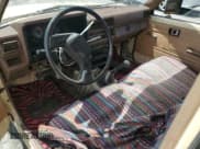 ✅ 1986 Toyota Pickup • VIN: JT4RN50R0G0203338 • Lot: 69063465. Wystawiony na Copart z przebiegiem 175 801 mil. Bezpłatny archiwum sprzedaży aukcyjnych z USA i szczegółowy raport historii pojazdu na DreamBid. Zdjęcie 8.