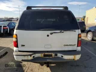 2004 Chevrolet Suburban Z71 с VIN 3GNFK16Z44G114754, выставлен на аукционе Copart как лот 83842434 с пробегом 235 684 миль миль и Списание • Salvage title. История ставок и продаж доступна на DreamBid. Изображение 6.