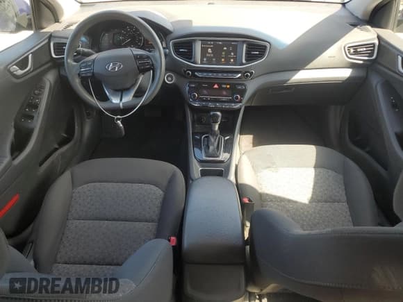 ✅ 2019 Hyundai Ioniq Blue • VIN: KMHC65LC8KU178910 • Lot: 50798535. Wystawiony na Copart z przebiegiem 103 772 mil. Bezpłatny archiwum sprzedaży aukcyjnych z USA i szczegółowy raport historii pojazdu na DreamBid. Zdjęcie 8.