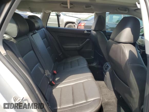 ✅ 2013 Volkswagen Jetta TDI w/Sunroof & Nav • VIN: 3VWPL7AJ6DM658346 • Lot: 58975065. Listed on Copart with 104,290 mi. Free auction sales archive from the USA and detailed vehicle history report at DreamBid. Image 11.