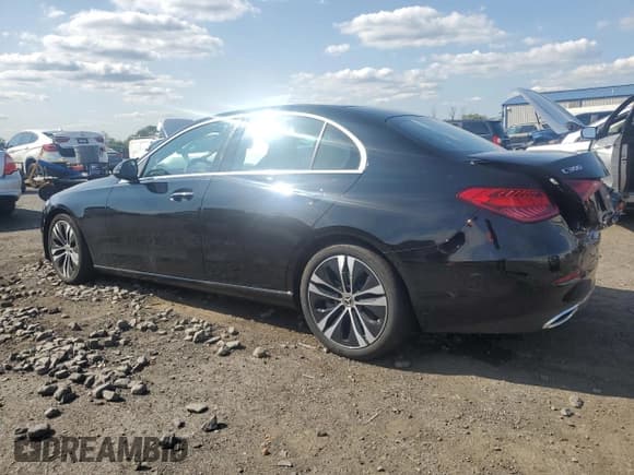 ✅ 2022 Mercedes-Benz C 300 • VIN: W1KAF4HB7NR018746 • Lot: 71707475. Wystawiony na Copart z przebiegiem 44 096 mil. Bezpłatny archiwum sprzedaży aukcyjnych z USA i szczegółowy raport historii pojazdu na DreamBid. Zdjęcie 2.