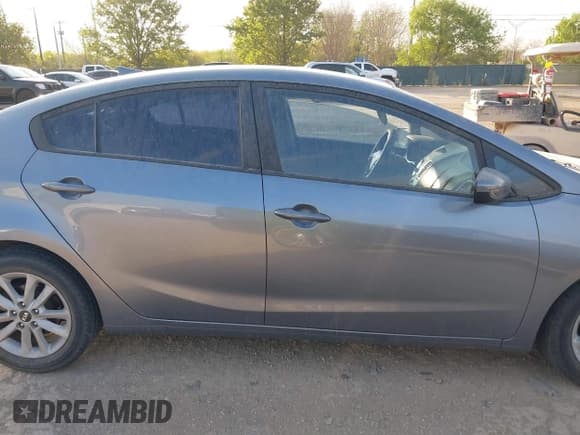 ✅ 2017 Kia Forte S • VIN: 3KPFL4A74HE104627 • Lot: 41836877. Listed on IAAI with 94,709 mi. Free auction sales archive from the USA and detailed vehicle history report at DreamBid. Image 14.