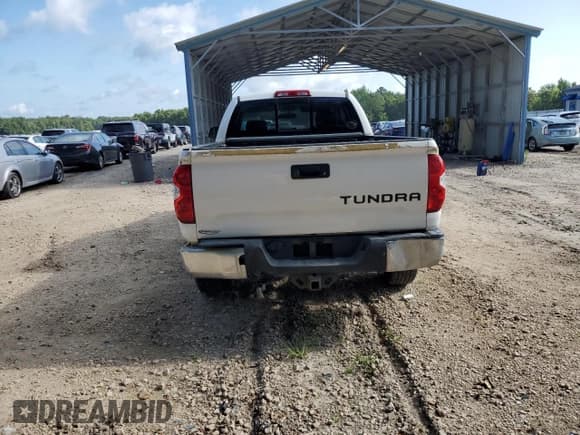 ✅ 2016 Toyota Tundra SR • VIN: 5TFRM5F14GX102251 • Лот: 61207355. Опубликован ранее на Copart с пробегом 191 147 миль. Бесплатный доступ к архиву аукционных продаж из США и подробный отчёт об истории автомобиля на DreamBid. Изображение 6.
