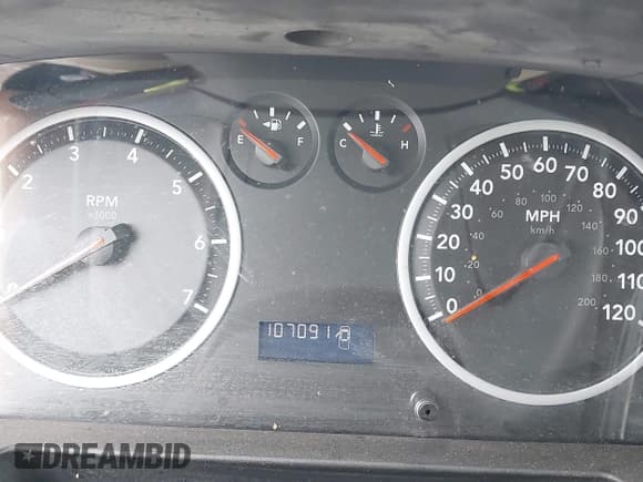 ✅ 2010 Dodge 1500 ST • VIN: 1D7RV1GTXAS104098 • Lot: 43042375. Wystawiony na IAAI z przebiegiem 107 091 mil. Bezpłatny archiwum sprzedaży aukcyjnych z USA i szczegółowy raport historii pojazdu na DreamBid. Zdjęcie 7.