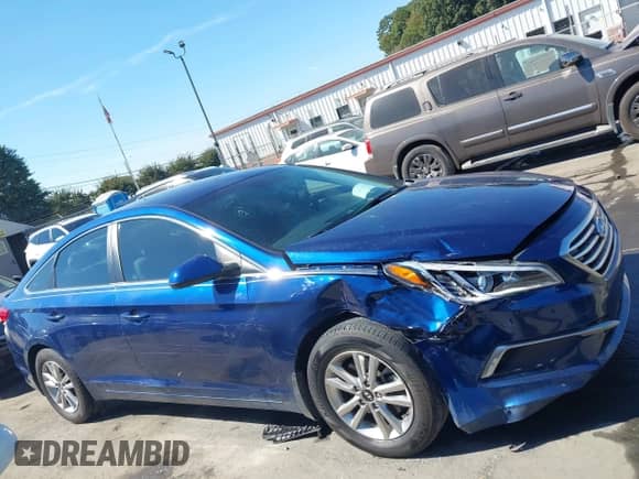 2017 Hyundai Sonata 2.4L с VIN 5NPE24AF9HH590983, выставлен на аукционе IAAI как лот 43478019 с пробегом 106 361 миль миль и . История ставок и продаж доступна на DreamBid. Изображение 13.